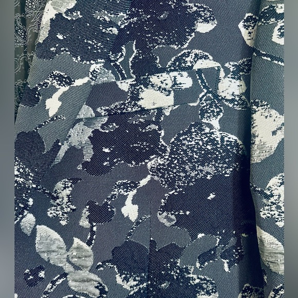 Tallia floral textured blazer - Picture 4 of 5